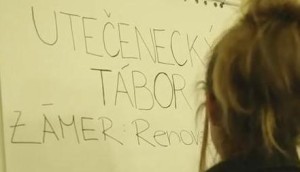 mladí bojujú za utečenecký tábor